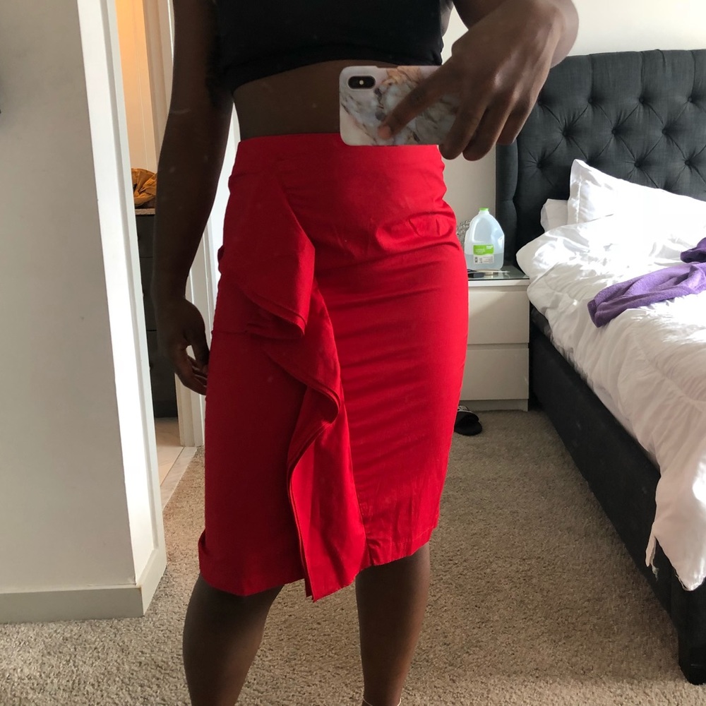Ruffle pencil midi skirt